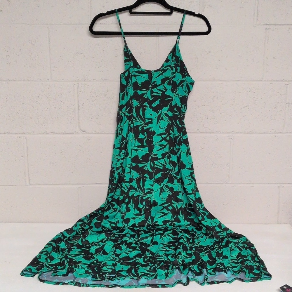 Resortwear Maxi Dress, XS, NWT, Tropical Floral, Vacation Ready - Picture 6 of 13